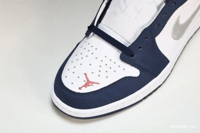 1 Midnight Jordan Navy Low SB 1009